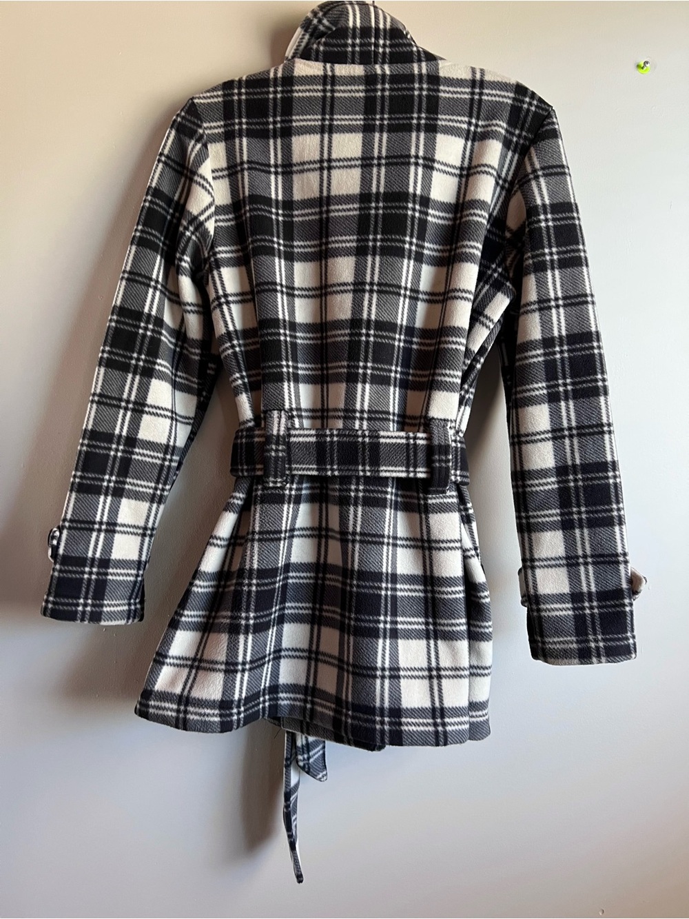 Lady Hathaway Plaid Coat Large Black White Belted Double Breasted Peacoat - Picture 7 of 9